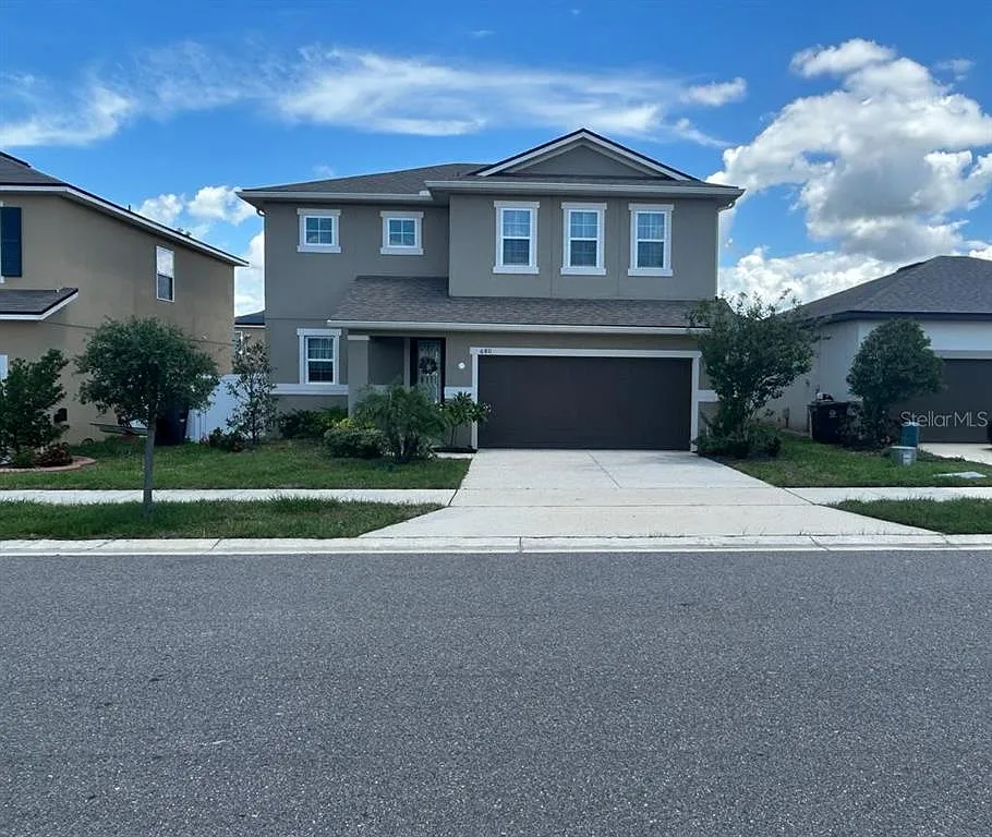 4 bed, 2.5 bath, 1962 sqft, $2,700 — Photo 1