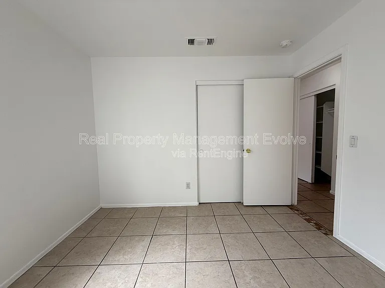 11915 W Rosewood Dr — Photo 17