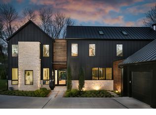 3 Nantucket Ln, Saint Louis, MO 63132