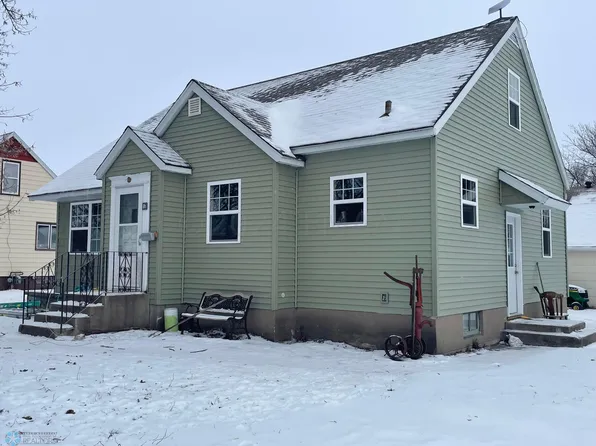 17 Sout 4th St W, Ada, MN 56510