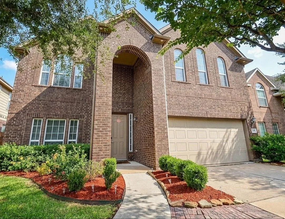 4 bed, 3.5 bath, 3051 sqft, $3,150 — Photo 3