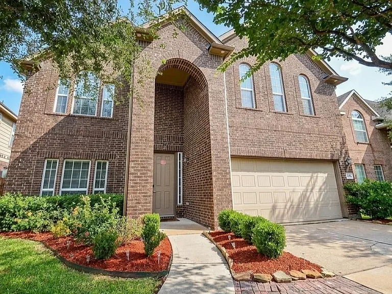 7042 Sliding Rock Cir — Photo 3