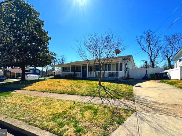 6300 Hardwood Dr, Lanham, MD 20706