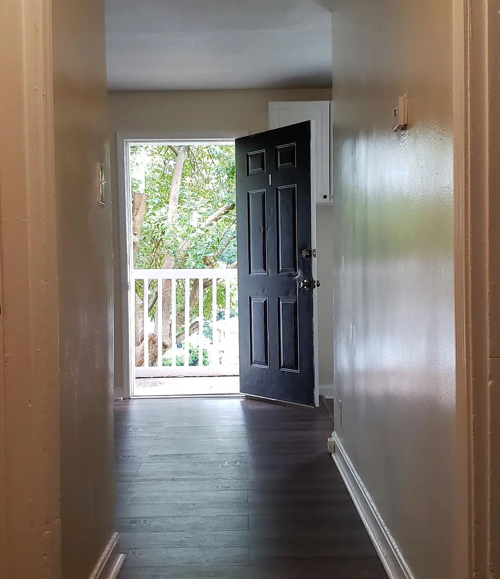 3 bed, 720 sqft, $1,500 — Photo 4