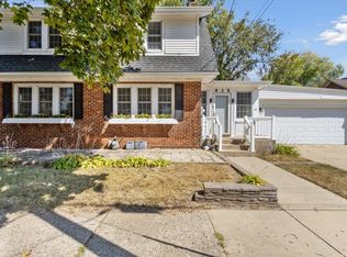 415 Logan St, Rockford, IL 61103
