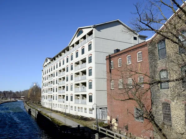 2 Leverington Ave #28, Philadelphia, PA 19127