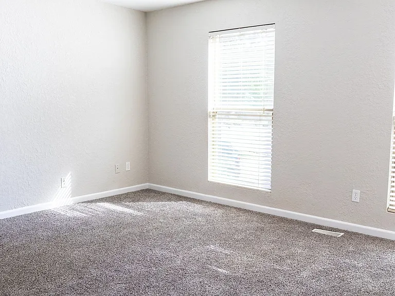5418 Alta Loma Rd — Photo 39