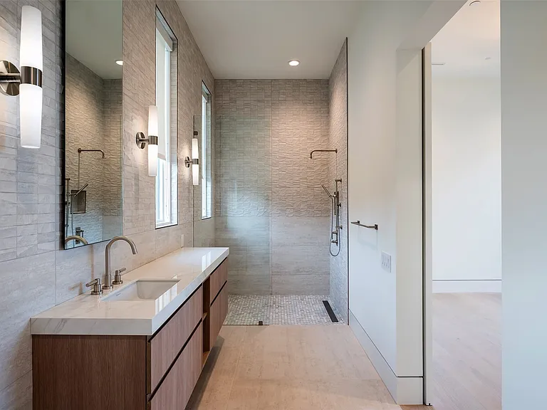 5048 Airline Rd — Photo 21