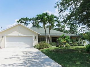 6005 SE Circle St, Hobe Sound, FL 33455