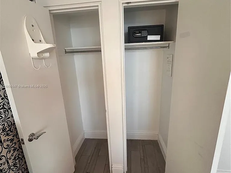 1100 West Ave #322 — Photo 13