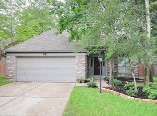 56 E Village Knoll Cir, Spring, TX 77381