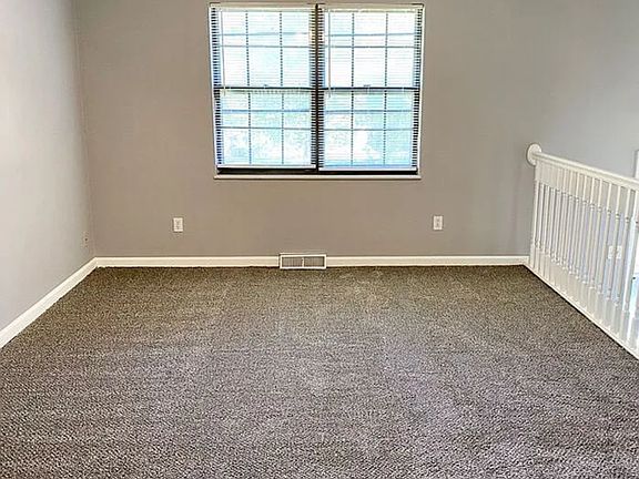 3rd image of 1013 NW Ashton Dr