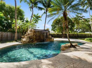 18150 SW 77th Ave, Palmetto Bay, FL 33157