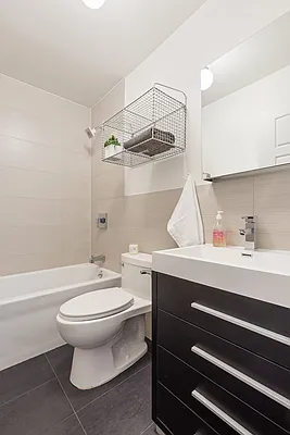 Rented by Compass | media 19