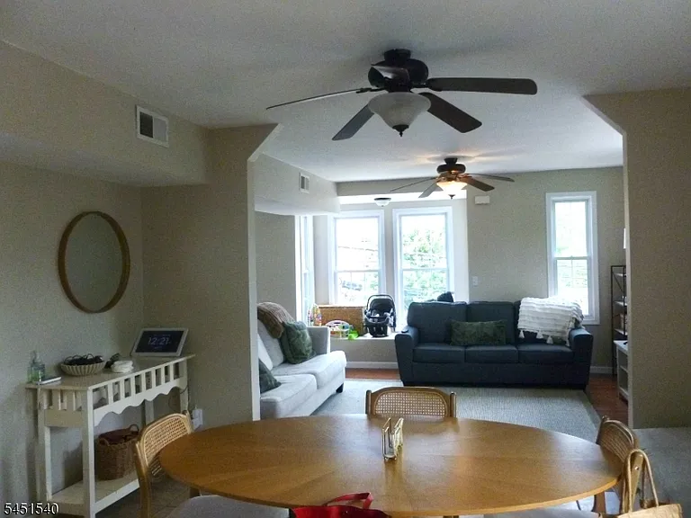 141 Walnut St #2 — Photo 6