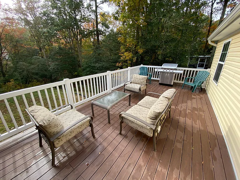 2094 Fieldcrest Dr — Photo 12