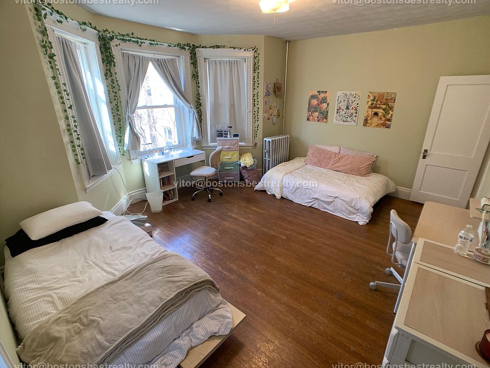 1st image of 67 Saint Marys St #4A