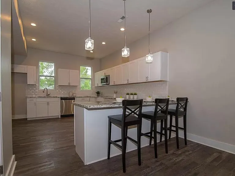 staged kitchen