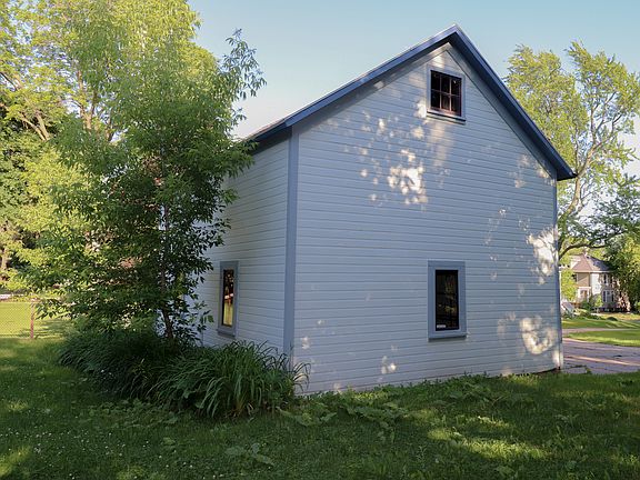 Side of 2 1/2 Car Garage