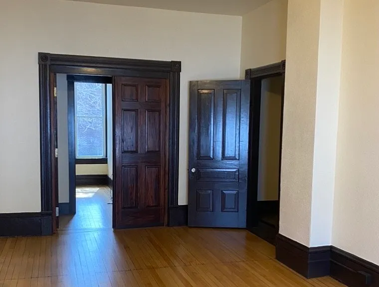 Living room to private 2 smaller bedroom entrance. Perfect for 1 bedroom, 1 study privacy