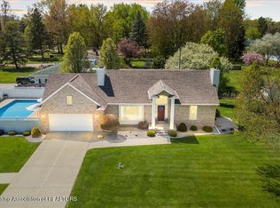 1801 Tahyio Rd, Owosso, MI 48867