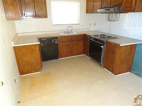 3rd image of 13800 Santa Ysabel Dr