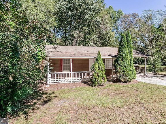 2nd image of 260 Cindy Dr SE