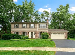 519 Hamilton Dr, Wheaton, IL 60189