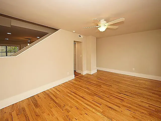 447 N Nassau St — Photo 7