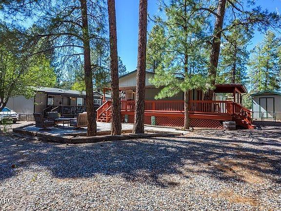 3rd image of 180 E OAK Drive
