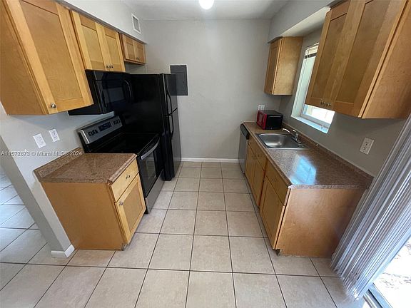 5th image of 1024 NW 12th St