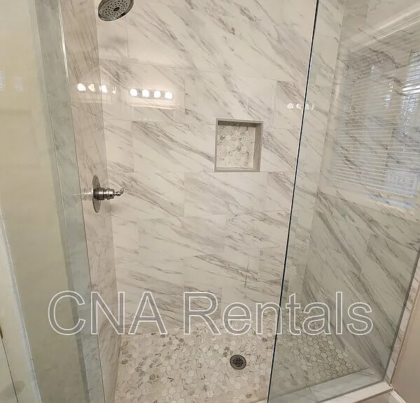 3146 Vandiver Dr — Photo 15