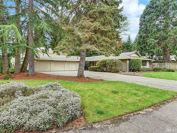 2nd image of 1027 179th Pl NE