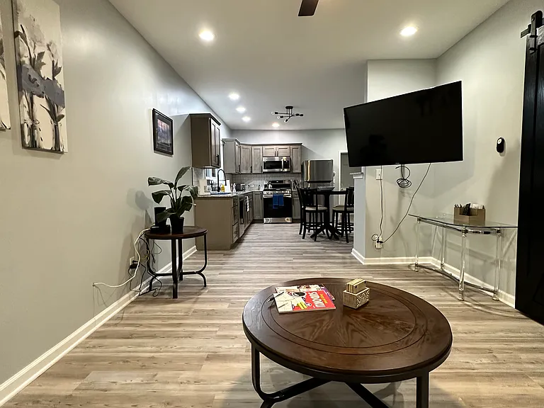 104 Howell St #1 — Photo 5