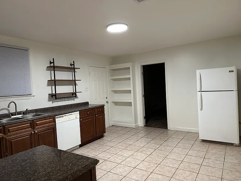 5017 Oak Dr #5017 — Photo 7