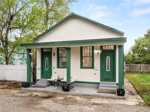2027 Cambronne St, New Orleans, LA 70118
