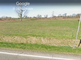 N River Rd, Freeland, MI 48623