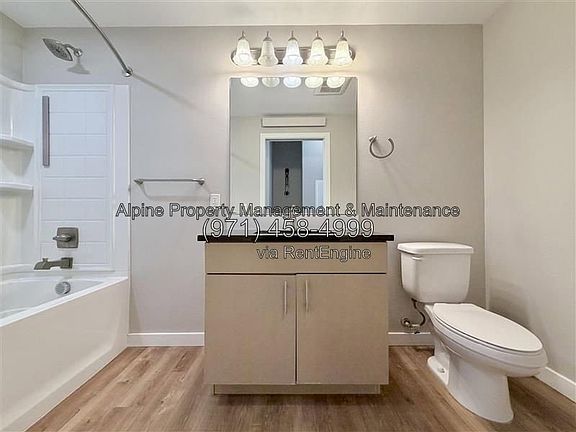 2nd image of 1415 SE Pardee St APT 409