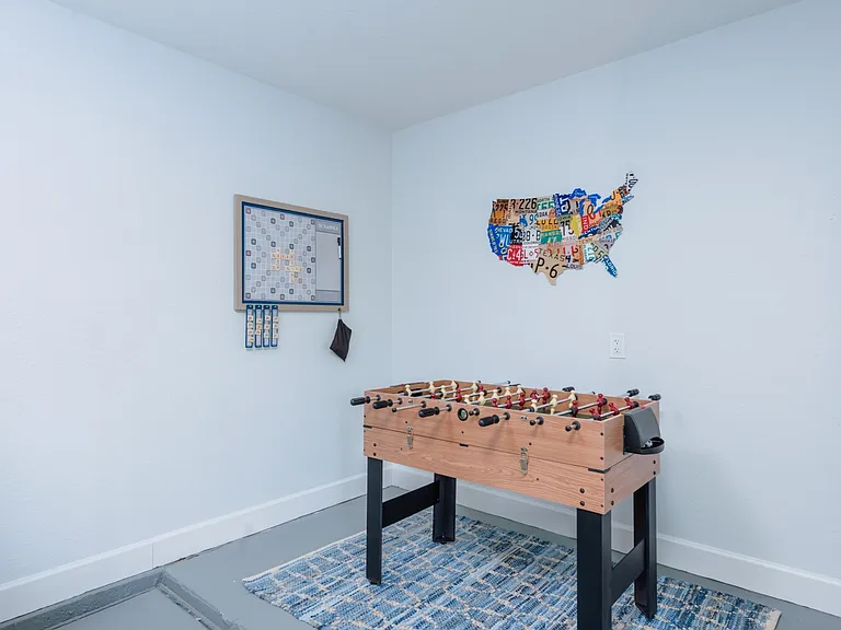6915 E Sandra Ter — Photo 14