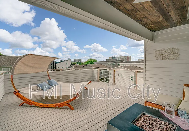 936 Southside Pl — Photo 41