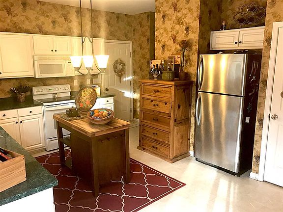 5th image of 339 Laurelwood Dr