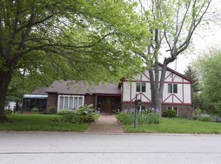 2105 Augusta Dr, Springfield, IL 62704