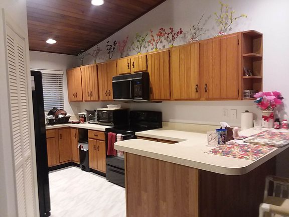3rd image of 7204 Country Club Dr