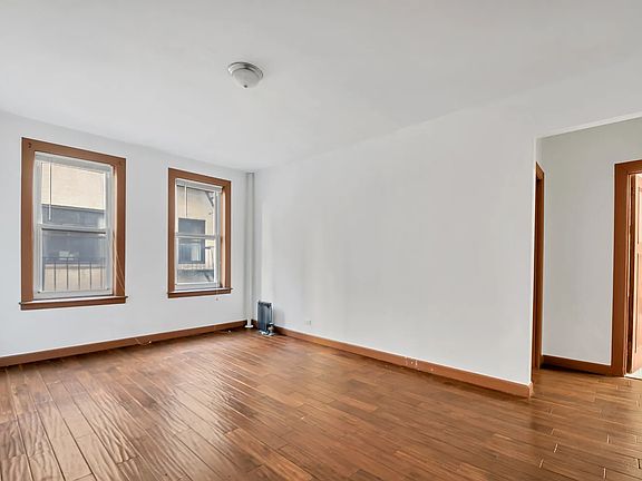 2nd image of 720 W 173rd St APT 39