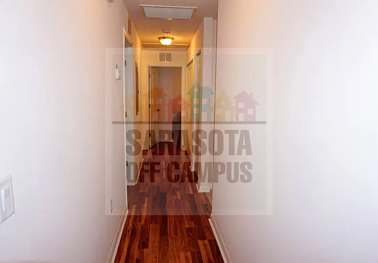 1039 32nd St — Photo 19