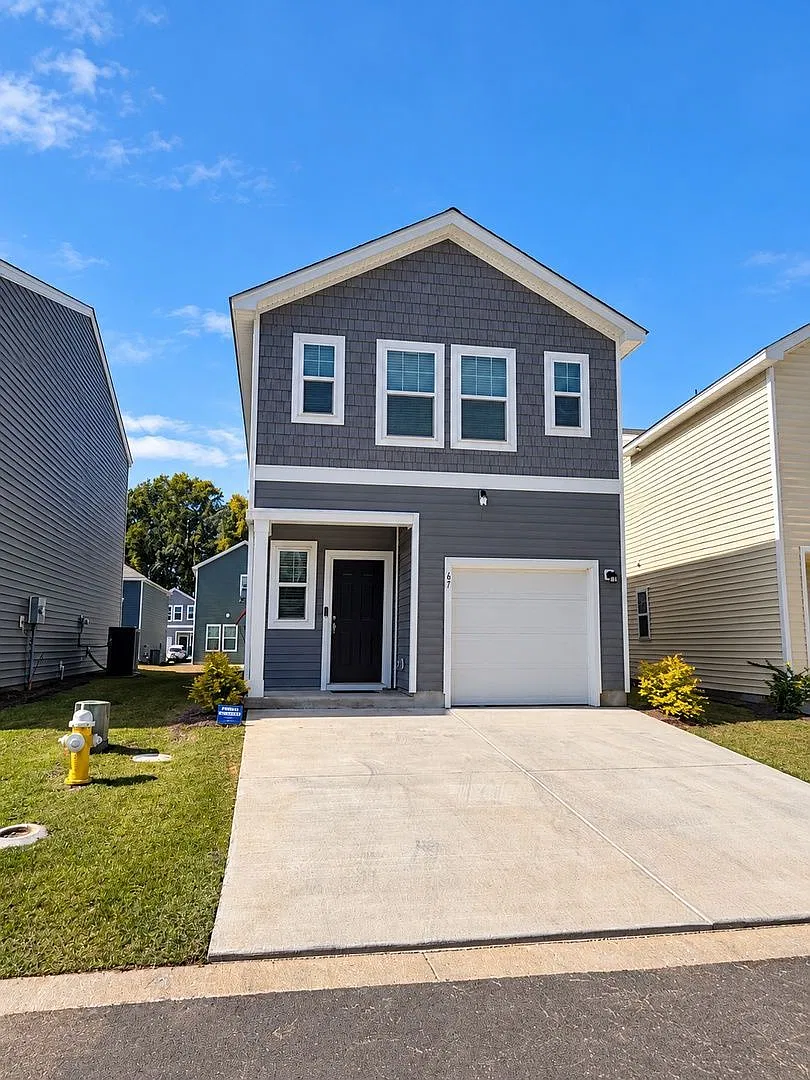3 bed, 2.5 bath, 1175 sqft, $2,300 — Photo 1