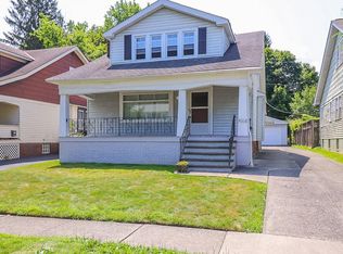 4006 Navahoe Rd, Cleveland Heights, OH 44121
