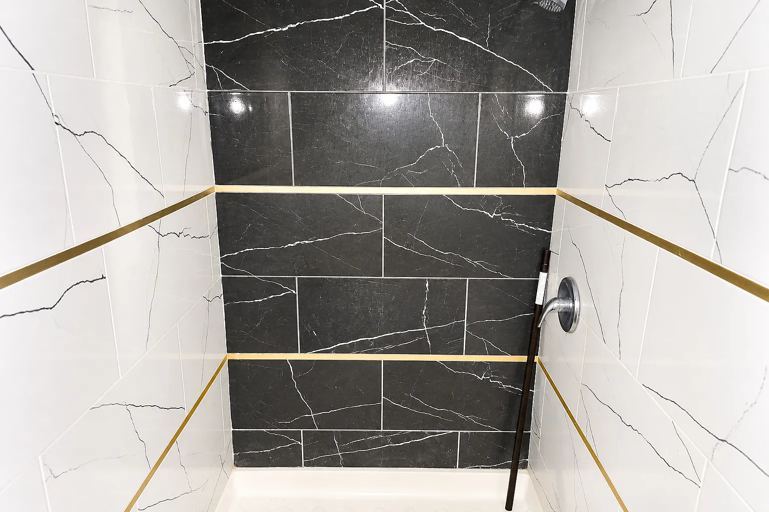 2 bed, $1,895 — Photo 3