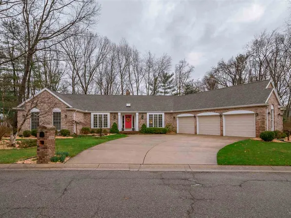 52444 Farmington Square Rd, Granger, IN 46530