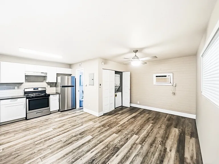 631 N 4th Ave #9 — Photo 12